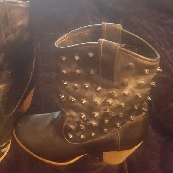 Booties - Picture 2 of 4